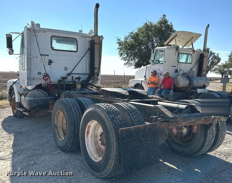 image for item DQ1479 1996 Volvo WCA  semi truck