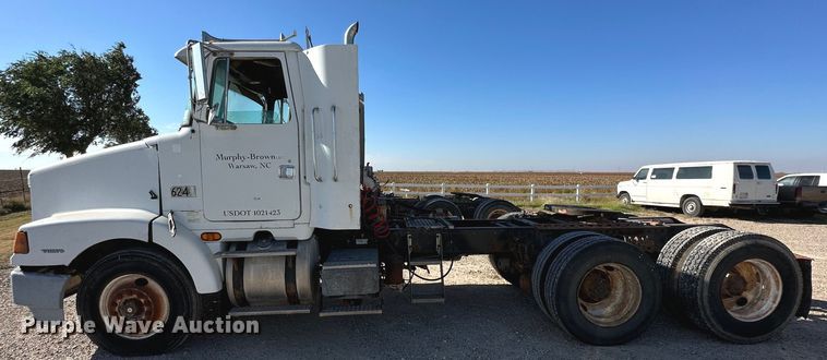 image for item DQ1479 1996 Volvo WCA  semi truck