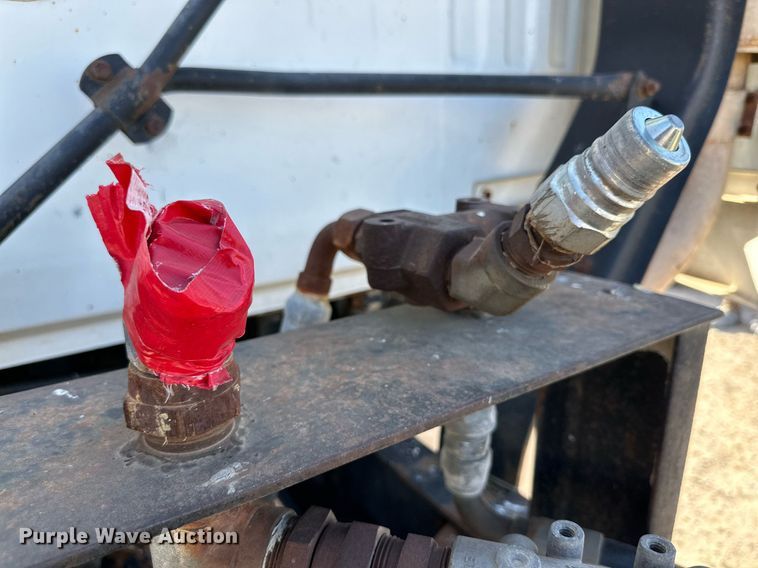 image for item DQ1479 1996 Volvo WCA  semi truck