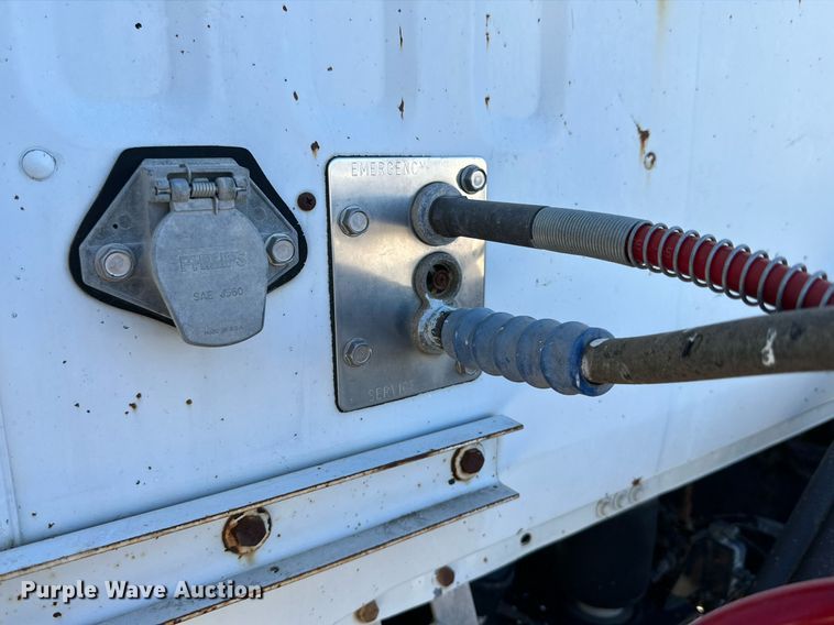 image for item DQ1479 1996 Volvo WCA  semi truck