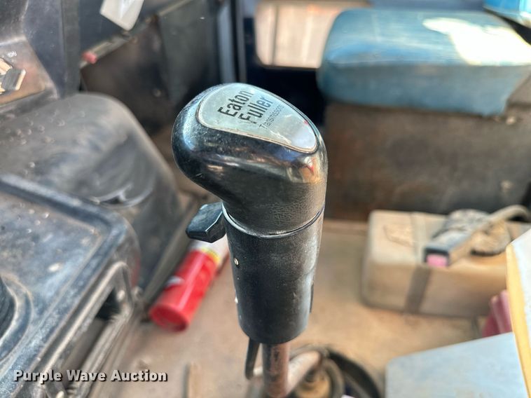 image for item DQ1479 1996 Volvo WCA  semi truck