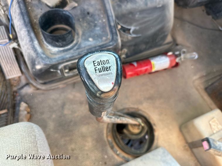 image for item DQ1479 1996 Volvo WCA  semi truck