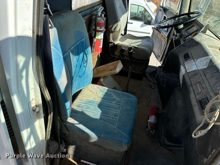 image for item DQ1479 1996 Volvo WCA  semi truck