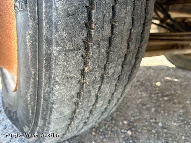 image for item DQ1479 1996 Volvo WCA  semi truck