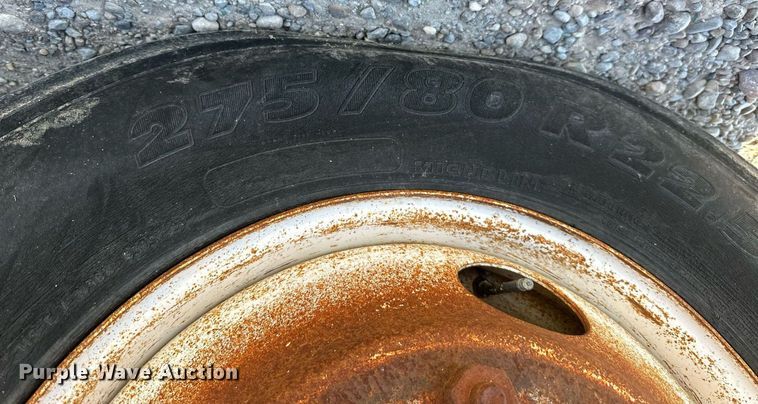 image for item DQ1479 1996 Volvo WCA  semi truck