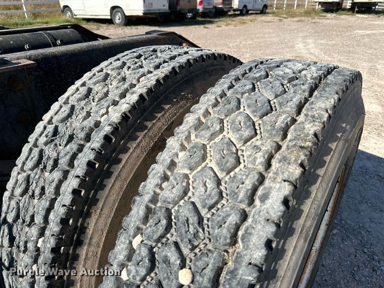 image for item DQ1479 1996 Volvo WCA  semi truck