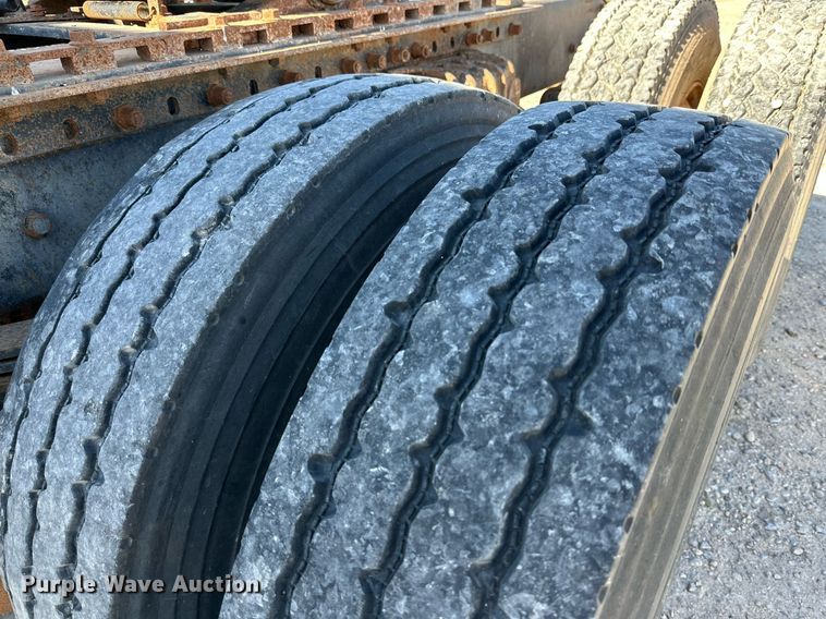 image for item DQ1479 1996 Volvo WCA  semi truck