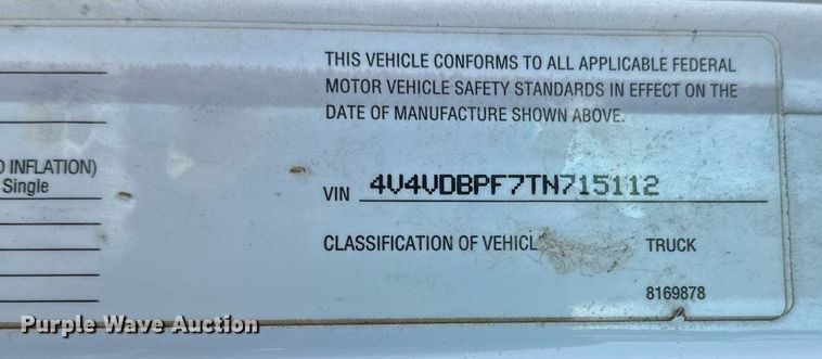 image for item DQ1479 1996 Volvo WCA  semi truck