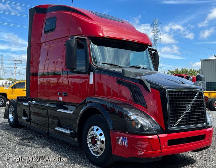 image for item DQ2223 2019 Volvo VN Series  semi truck