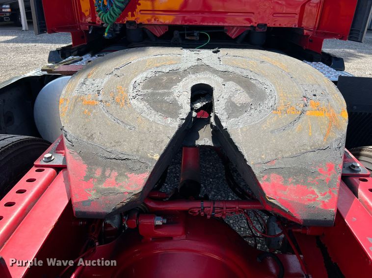 image for item DQ2223 2019 Volvo VN Series  semi truck