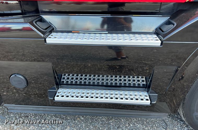 image for item DQ2223 2019 Volvo VN Series  semi truck