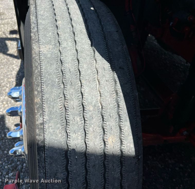 image for item DQ2223 2019 Volvo VN Series  semi truck