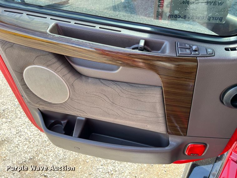 image for item DQ2224 2019 Volvo VN Series  semi truck