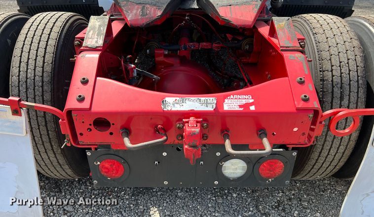 image for item DQ2225 2019 Volvo VN Series  semi truck