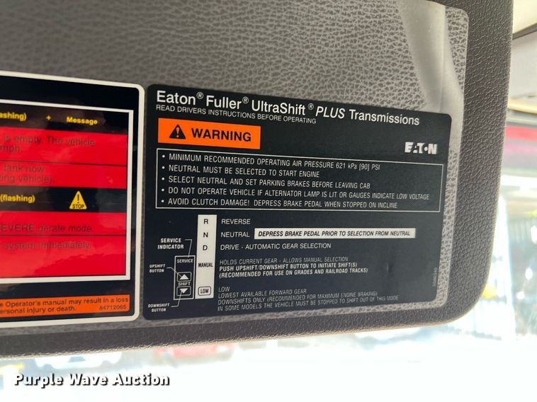 image for item DQ2225 2019 Volvo VN Series  semi truck