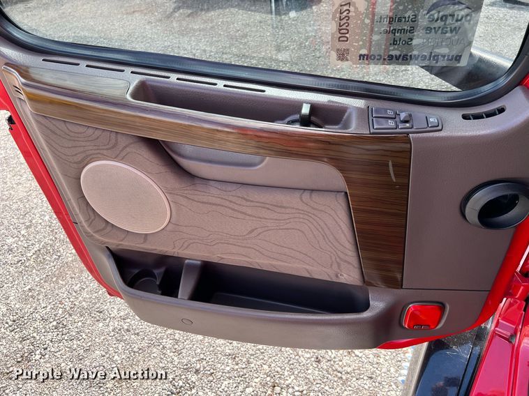 image for item DQ2227 2019 Volvo VN Series  semi truck