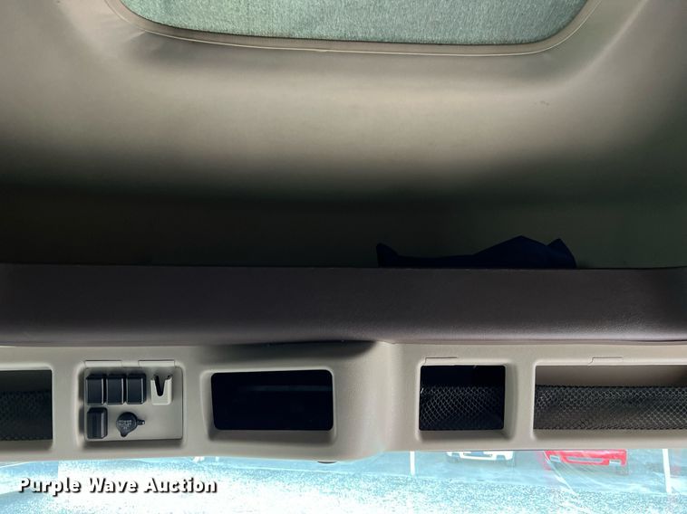 image for item DQ2227 2019 Volvo VN Series  semi truck