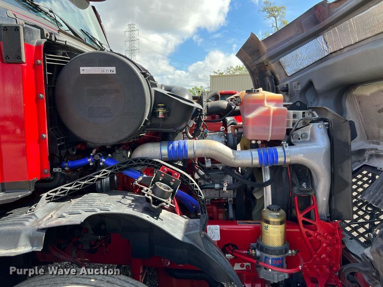 image for item DQ2227 2019 Volvo VN Series  semi truck