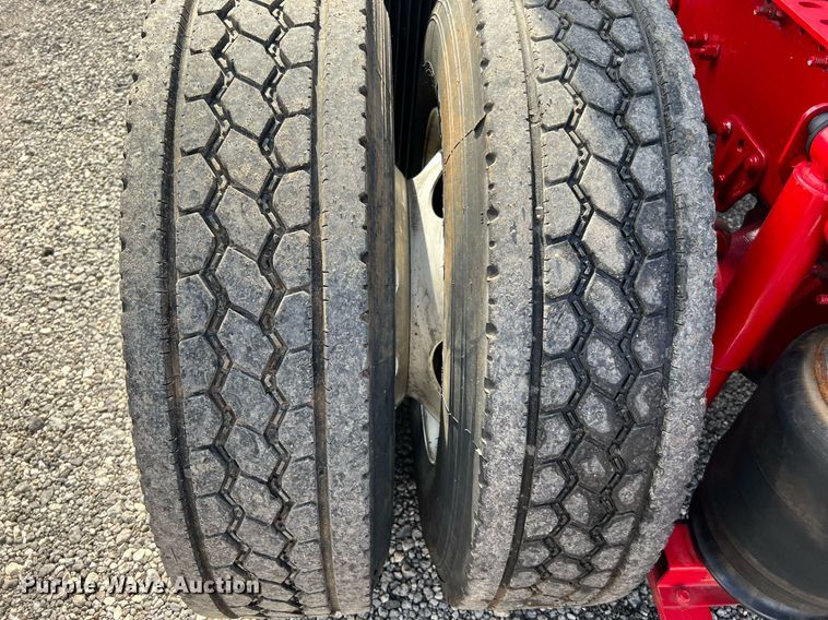 image for item DQ2227 2019 Volvo VN Series  semi truck