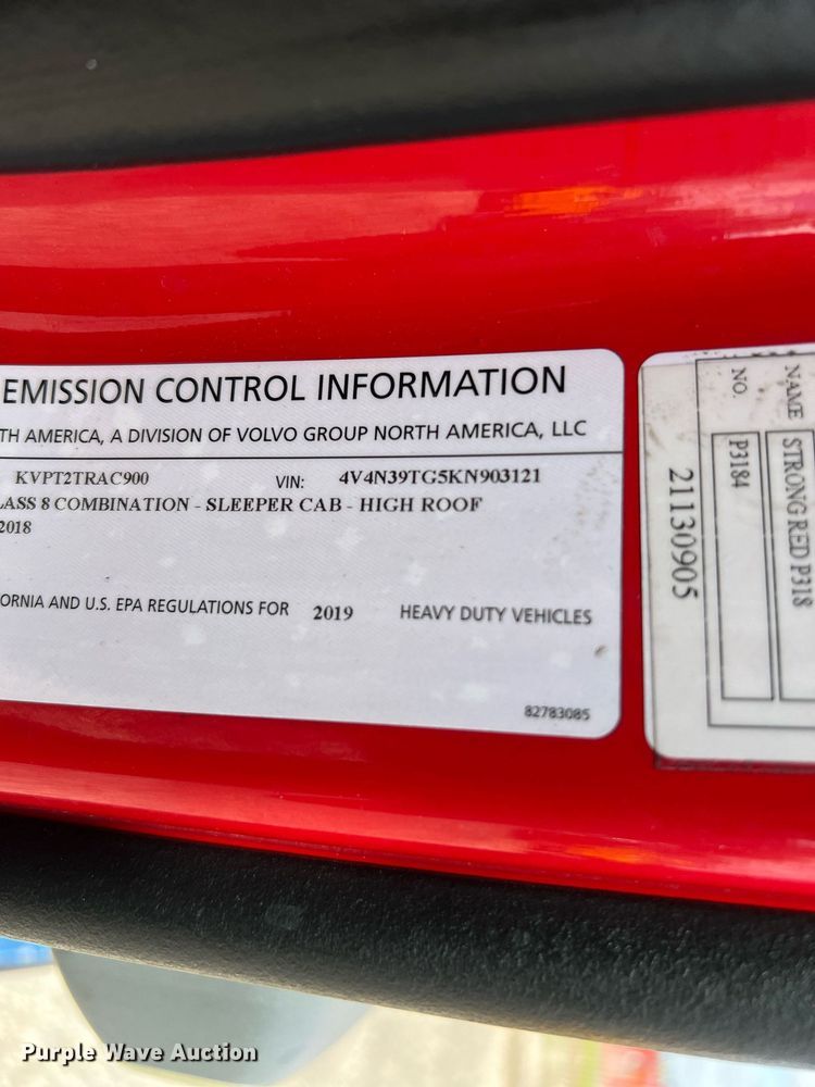 image for item DQ2227 2019 Volvo VN Series  semi truck