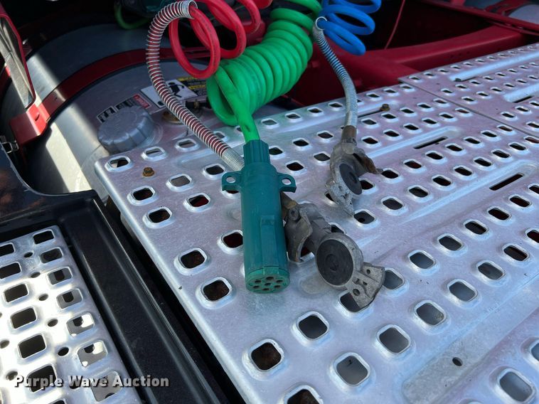 image for item DQ2228 2019 Volvo VN Series  semi truck