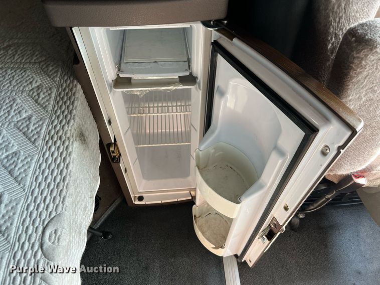 image for item DQ2228 2019 Volvo VN Series  semi truck