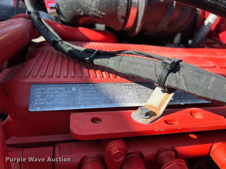 image for item DQ2228 2019 Volvo VN Series  semi truck