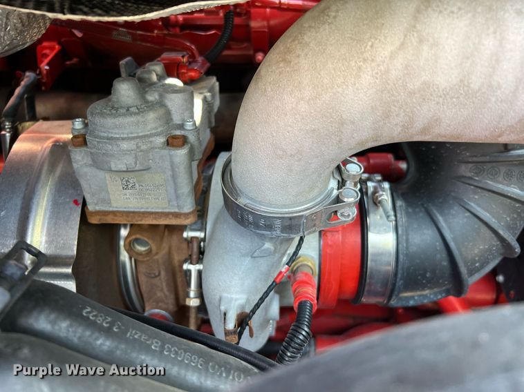 image for item DQ2228 2019 Volvo VN Series  semi truck