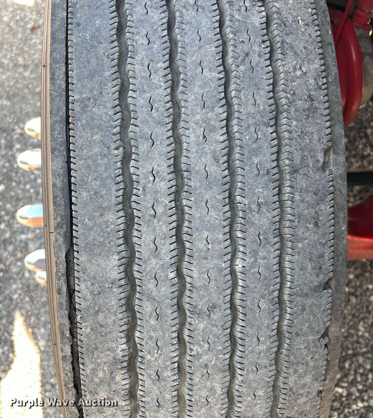 image for item DQ2228 2019 Volvo VN Series  semi truck