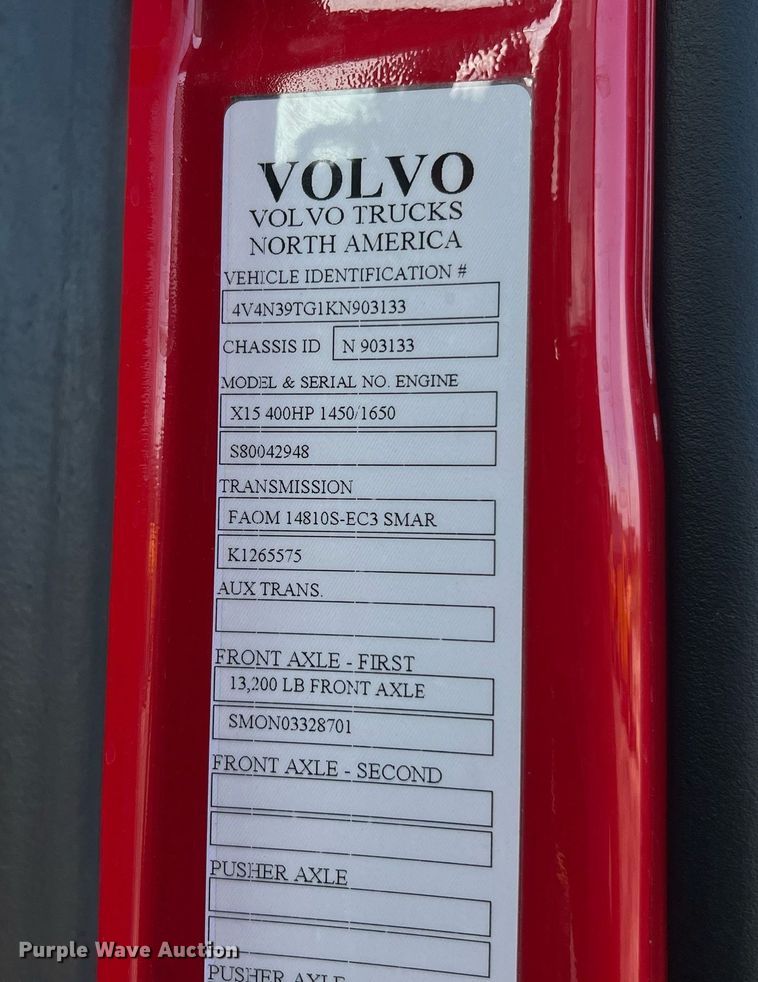 image for item DQ2228 2019 Volvo VN Series  semi truck