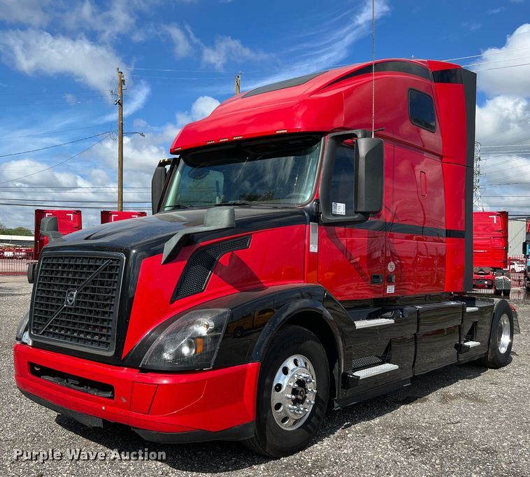 image for item DQ2229 2019 Volvo VN Series  semi truck