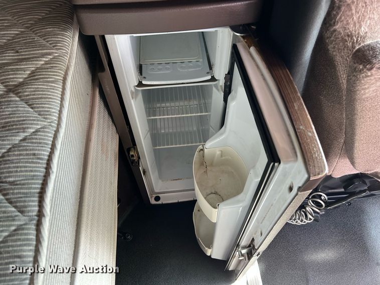 image for item DQ2229 2019 Volvo VN Series  semi truck