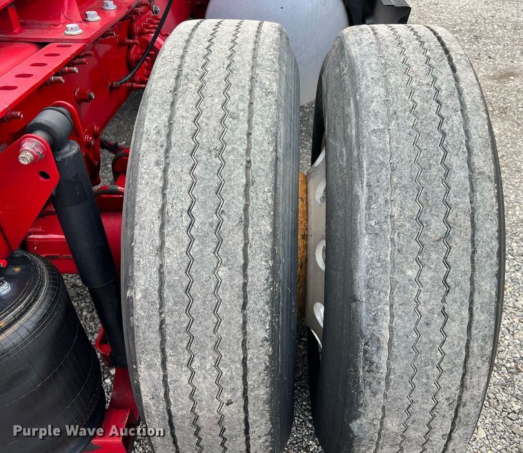 image for item DQ2229 2019 Volvo VN Series  semi truck