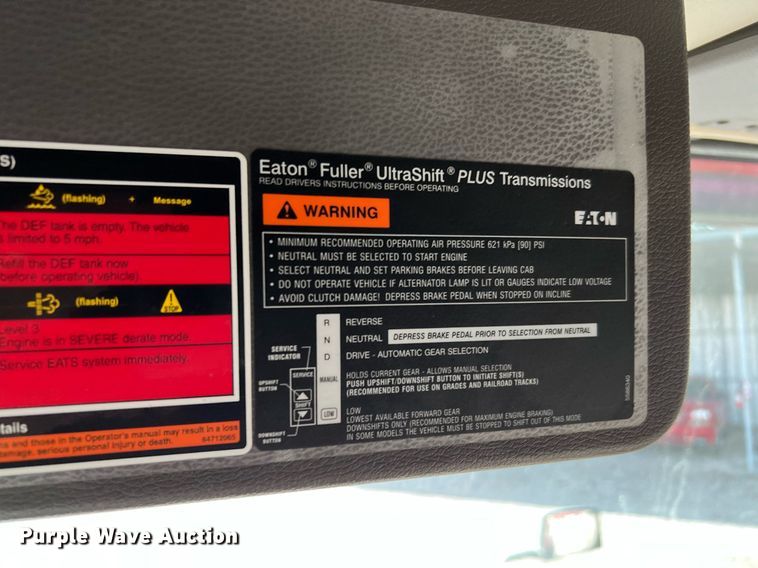 image for item DQ2230 2019 Volvo VN Series  semi truck