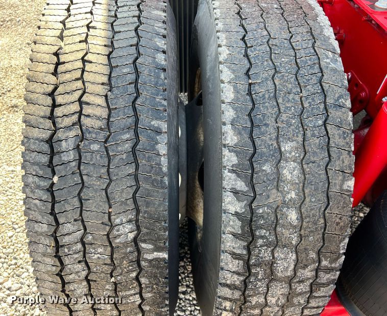 image for item DQ2230 2019 Volvo VN Series  semi truck