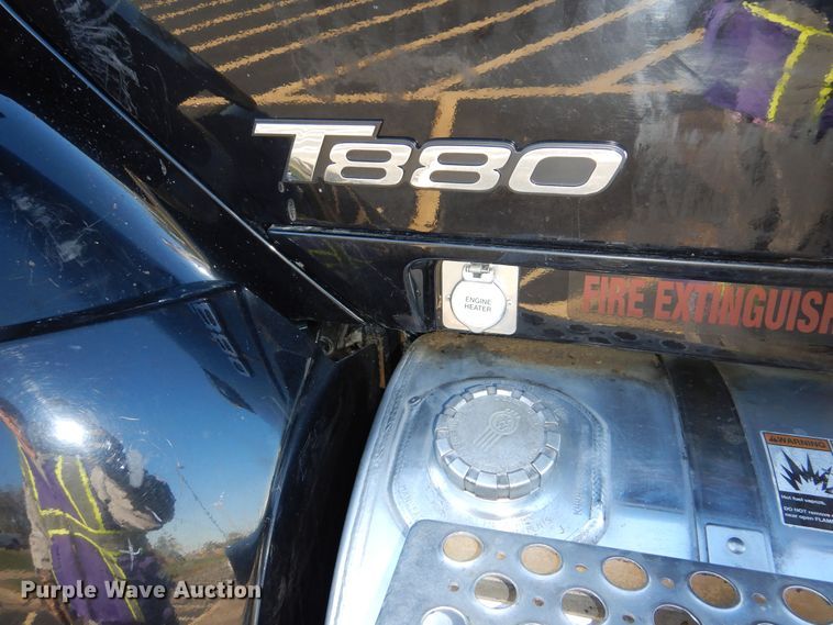 image for item DR5876 2016 Kenworth T880  semi truck