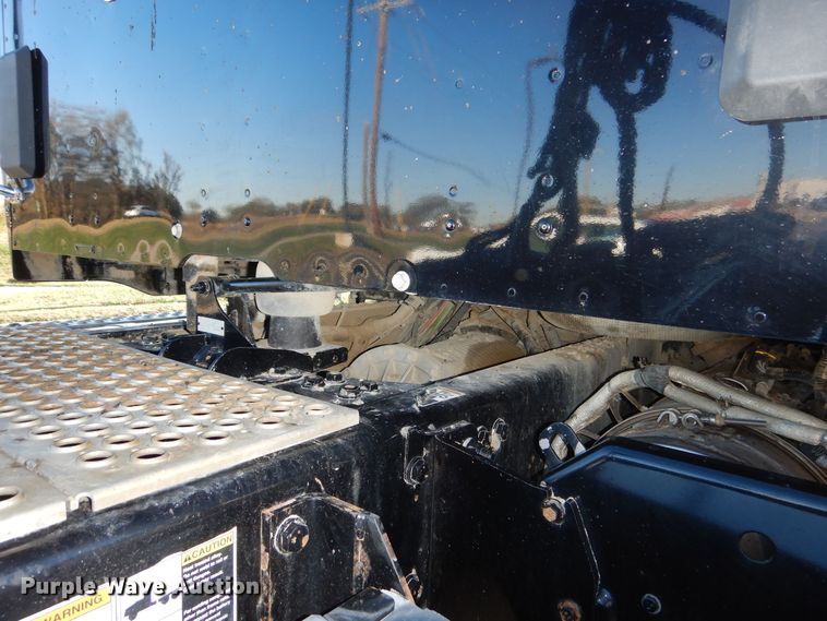 image for item DR5876 2016 Kenworth T880  semi truck