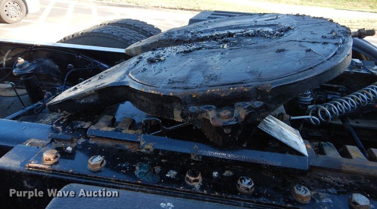 image for item DR5876 2016 Kenworth T880  semi truck