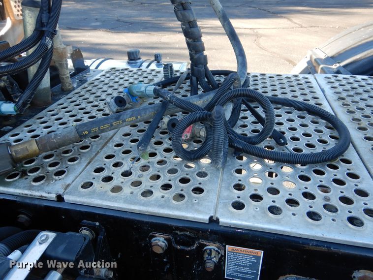 image for item DR5876 2016 Kenworth T880  semi truck