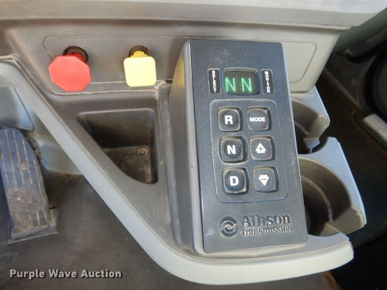 image for item DR5876 2016 Kenworth T880  semi truck