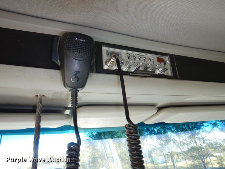 image for item DR5876 2016 Kenworth T880  semi truck