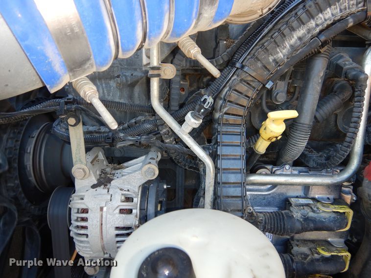 image for item DR5876 2016 Kenworth T880  semi truck