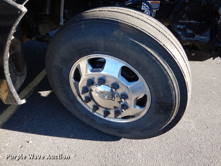 image for item DR5876 2016 Kenworth T880  semi truck