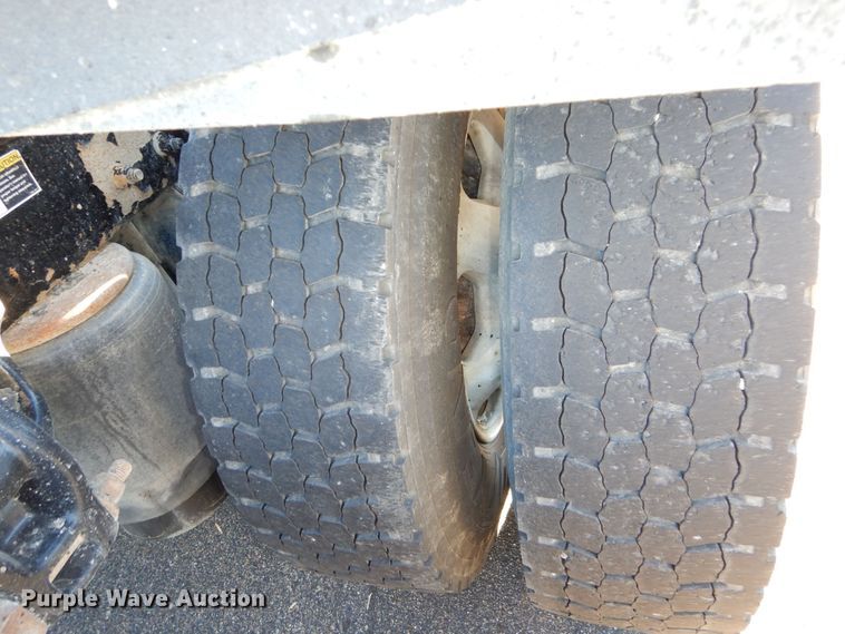 image for item DR5876 2016 Kenworth T880  semi truck