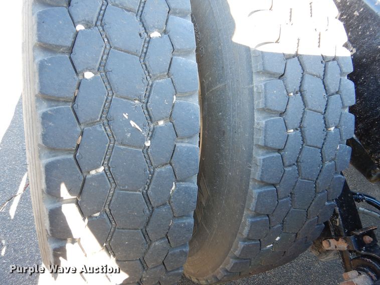 image for item DR5876 2016 Kenworth T880  semi truck