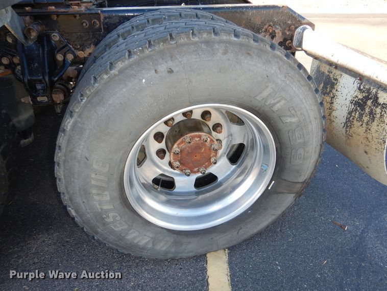 image for item DR5876 2016 Kenworth T880  semi truck