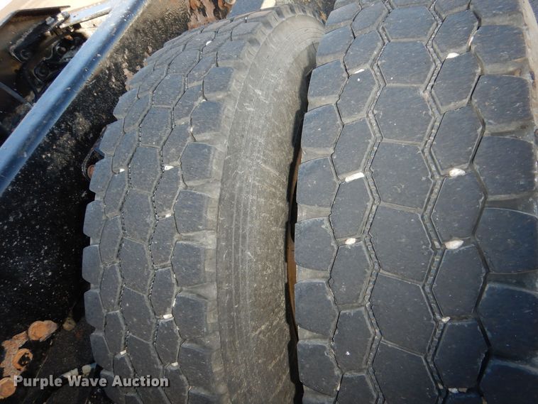 image for item DR5876 2016 Kenworth T880  semi truck