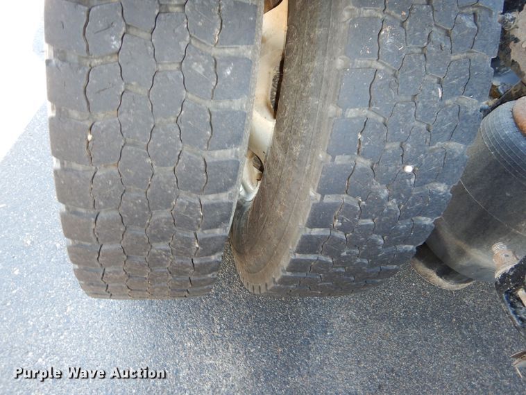 image for item DR5876 2016 Kenworth T880  semi truck