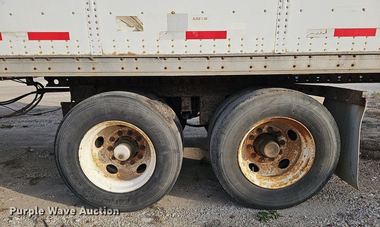 image for item DS5653 1999 Wabash National  dry van trailer