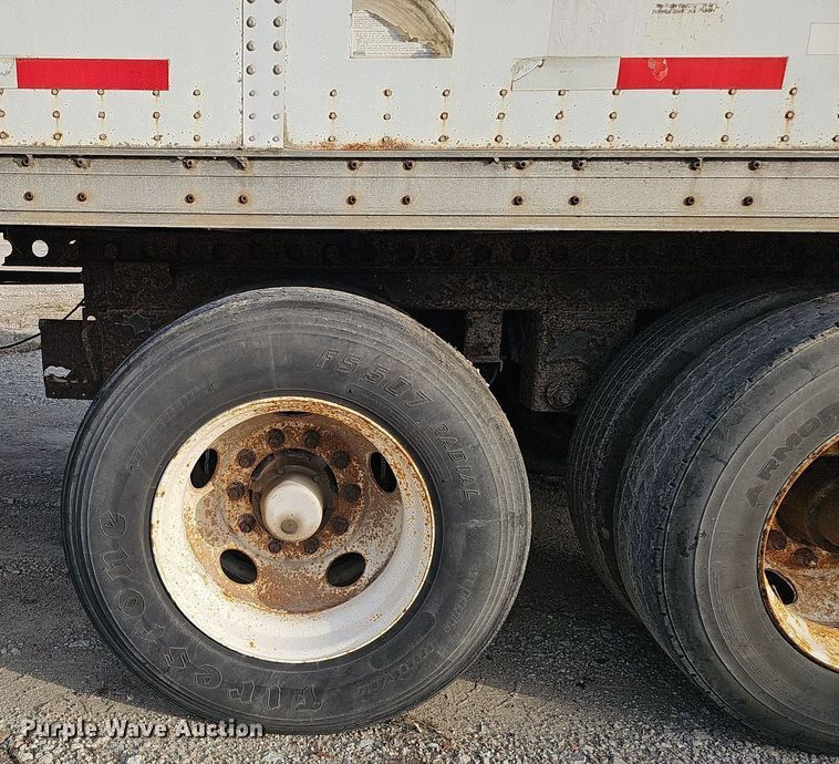 image for item DS5653 1999 Wabash National  dry van trailer